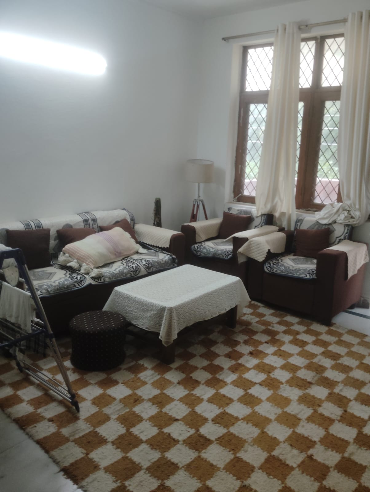 Fully Furnished 2BHK Independent Floor for Rent in Sector 56, Gurgaon